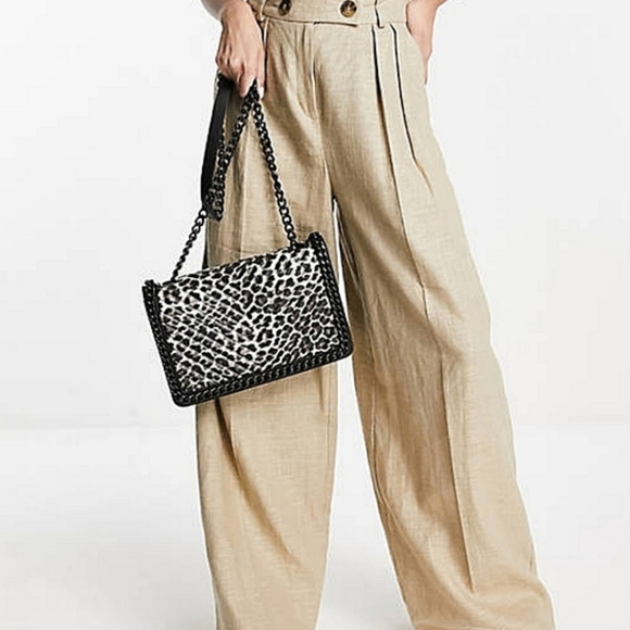 Aldo Greenwald Leopard Print  Black  Crossbody Bag with Chain Strap - Picture 2 of 15